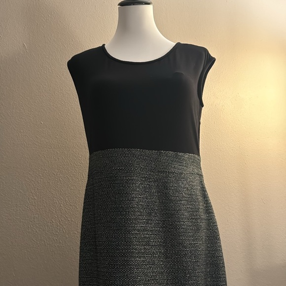 NWT classic Anne Klein dress size 8p - Picture 3 of 11